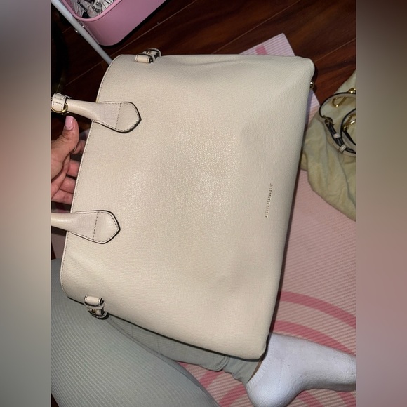 Burberry Beige Leather bag - Picture 13 of 16